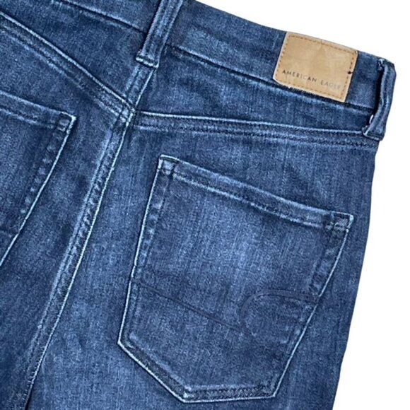 AMERICAN EAGLE Curvy Super Hi-Rise Shortie Ne(x)t Level Stretch Jean Shorts - Picture 3 of 7